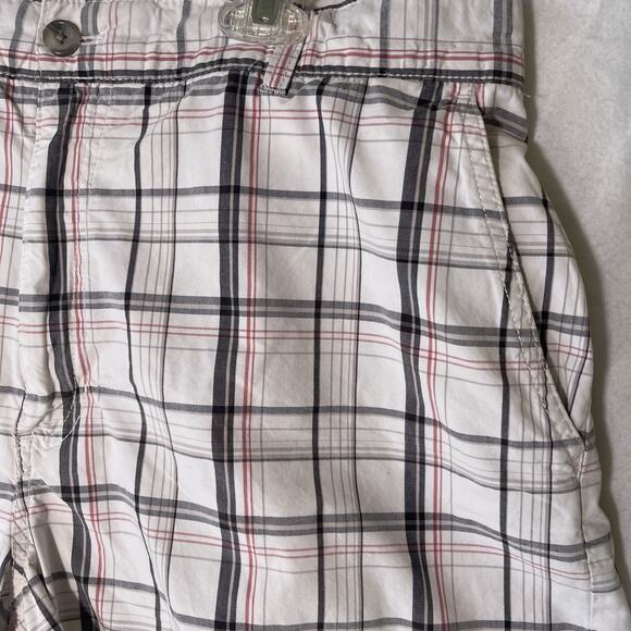 IZOD Shorts Mens 38 Plaid 9" Inseam Chino Flat Front Golf Summer - Picture 2 of 4